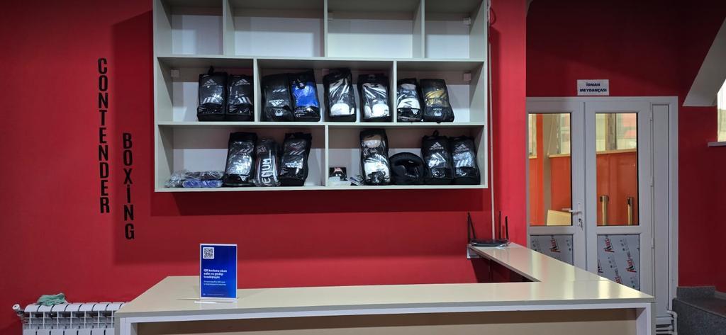 Contender Boxing - İsmat Quliyevin Boks Klubu — фото 1