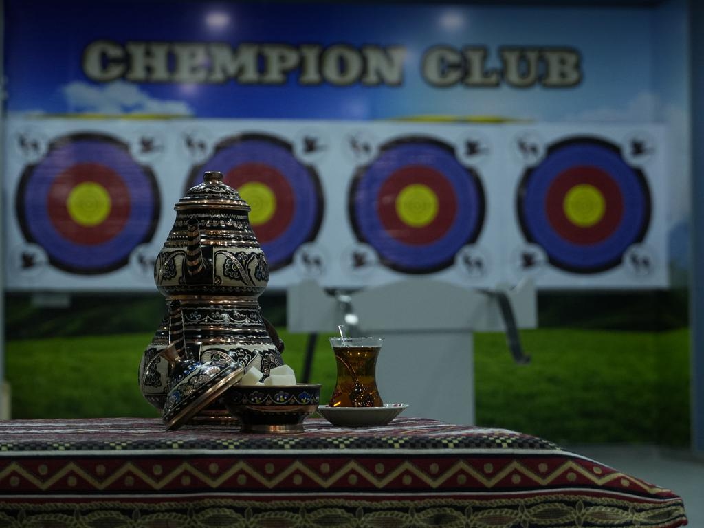 CHAMPION CLUB — фото 1