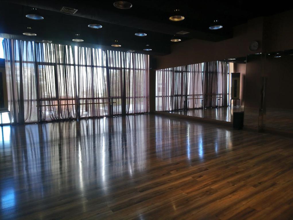 Dlux Dance Studio — фото 11