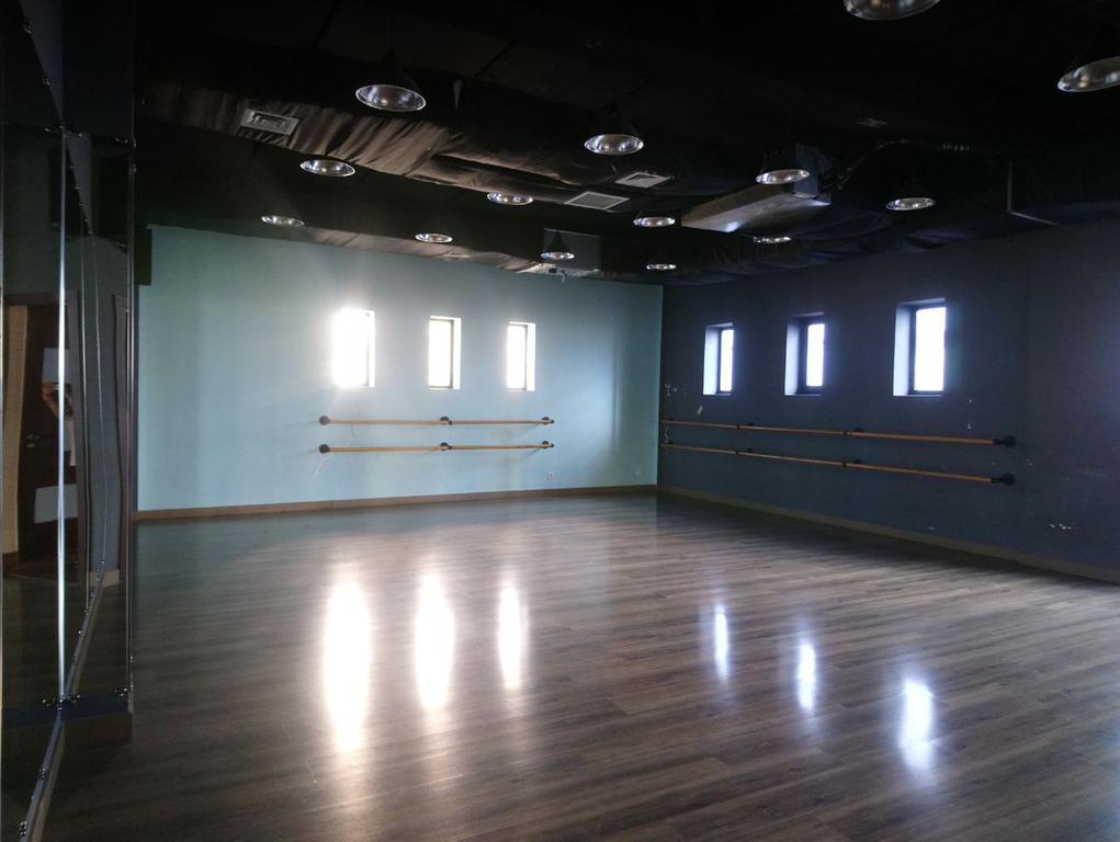 Dlux Dance Studio — фото 12