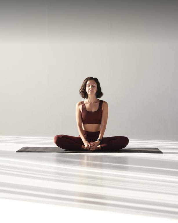 Йога с Лазизой — фото 1