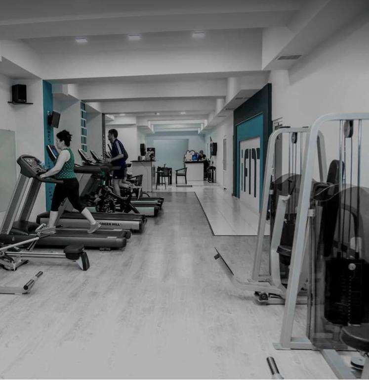 SLIM FIT — фото 1