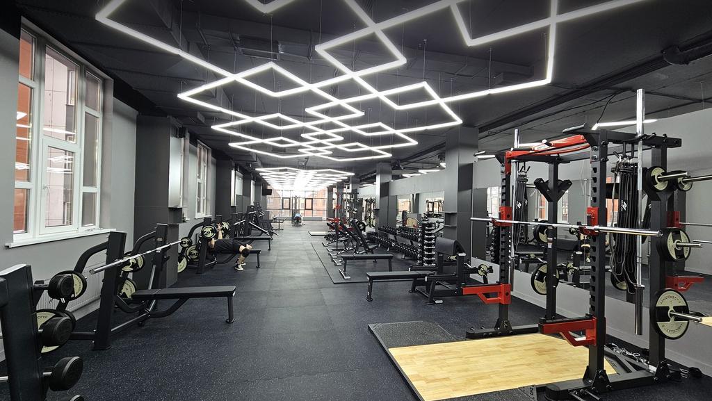 Iron Club на Нажимеденова — фото 1