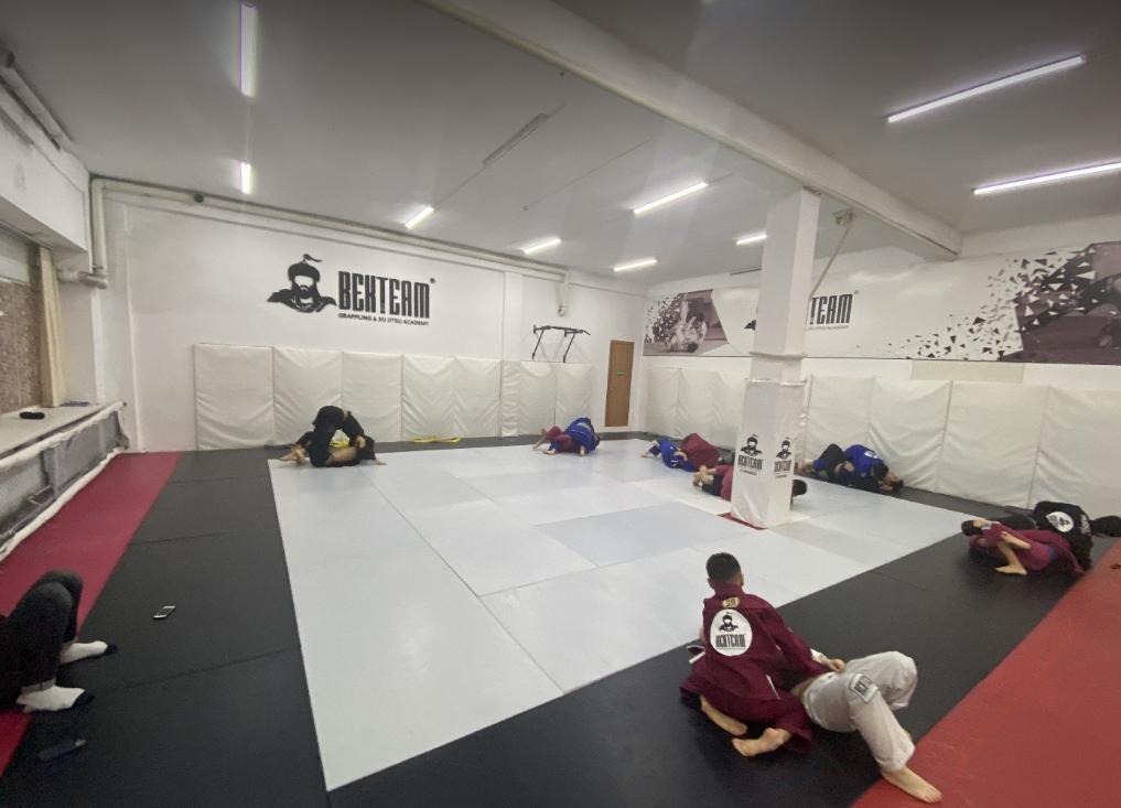 Bek Team на Назарбаева — фото 5