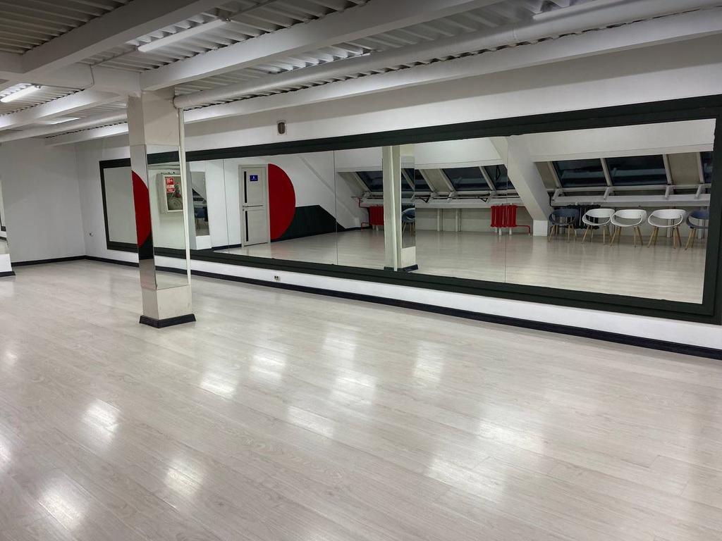 Vegas Dance Studio на Жибек Жолы — фото 9