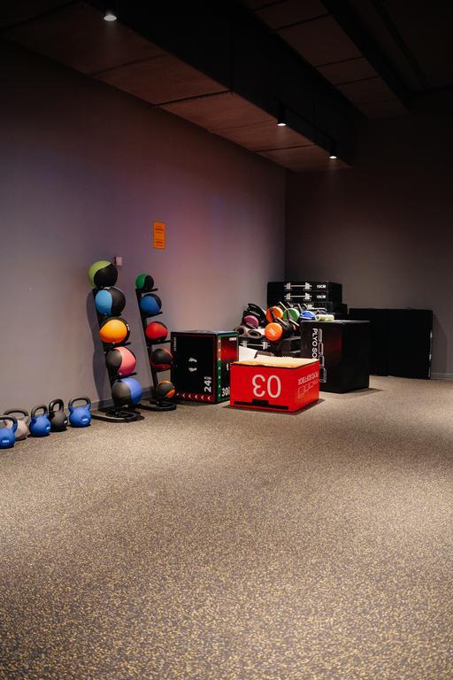 Champion Gym на Бухар-Жырау — фото 14