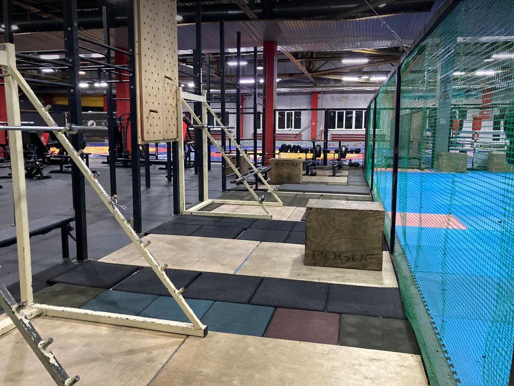 Тренажерный зал “AQONGYM” на Серкебаева — фото 9