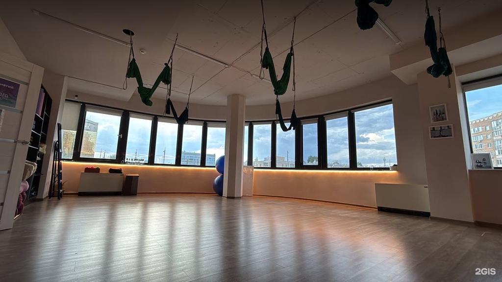 Студия йоги и фитнеса «Atmosfera» на Республике 24 — фото 1