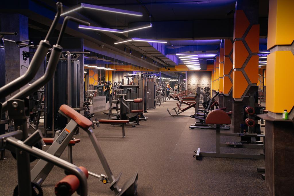 Champion Gym на Бухар-Жырау — фото 13
