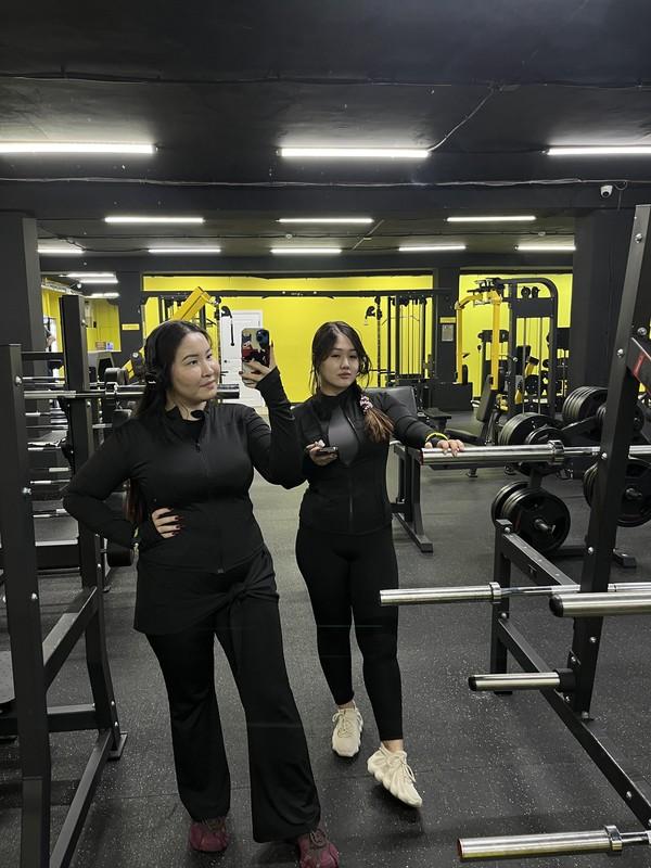 Pride Fitness House на Есенберлина: Очень хороший зал и…
