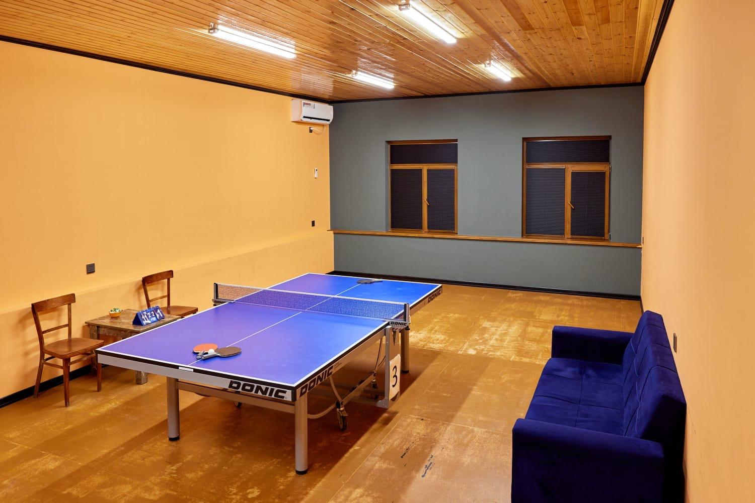 Stolustu Tennis Baku studio image