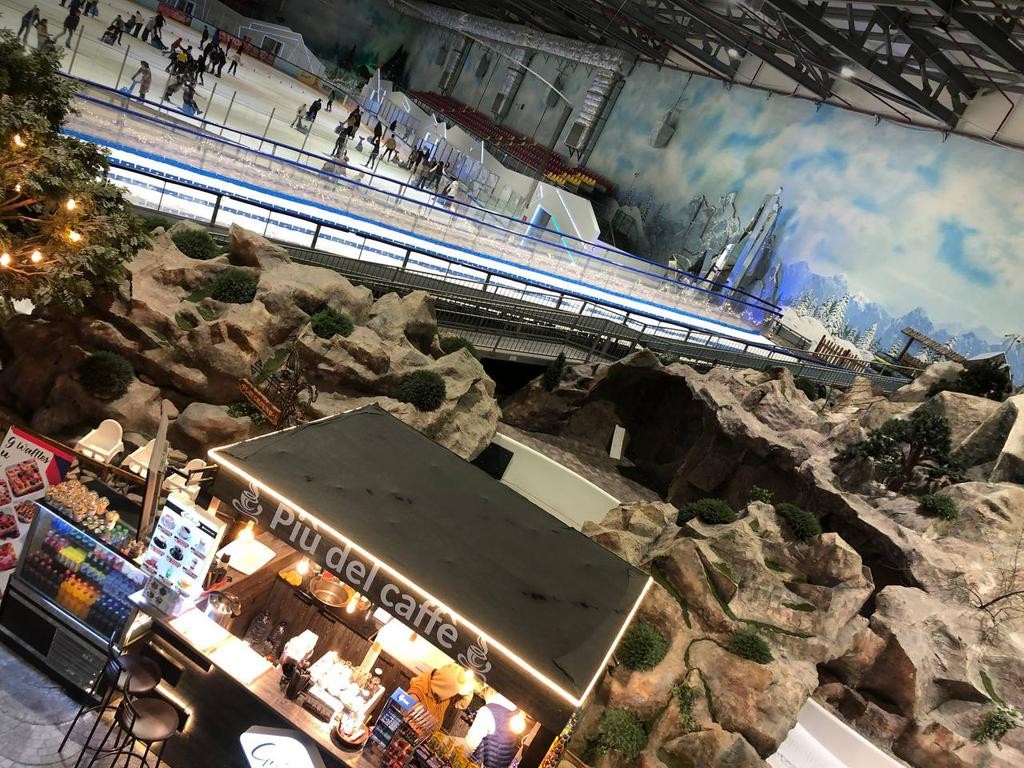 ICE CITY Frozen lake