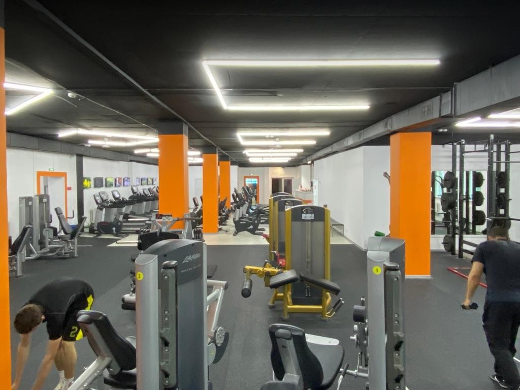 Life Fitness Club