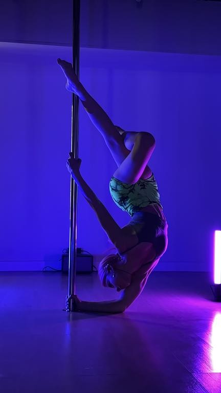 Foxy_polestudio