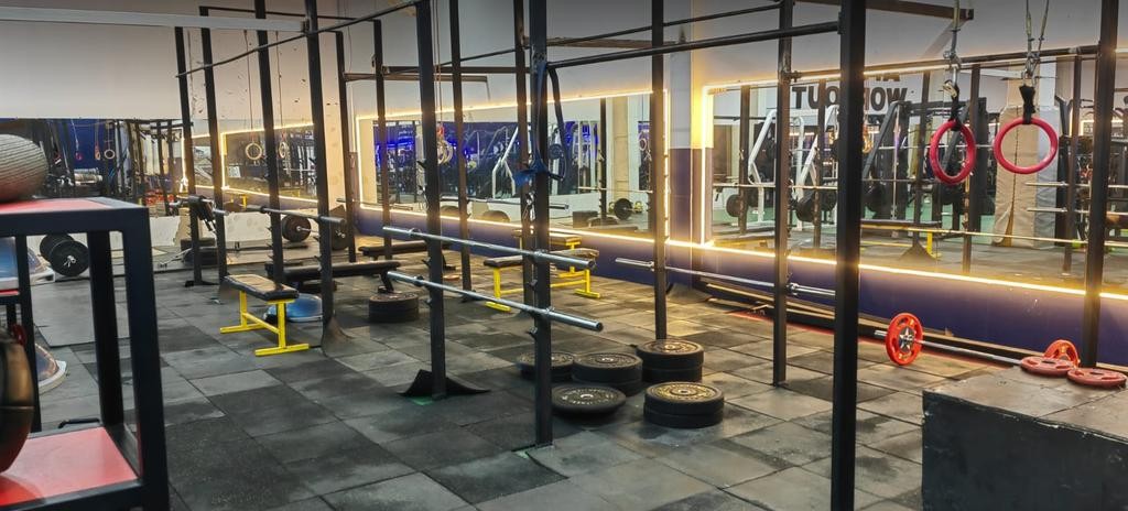 AYUMAN WORKOUT