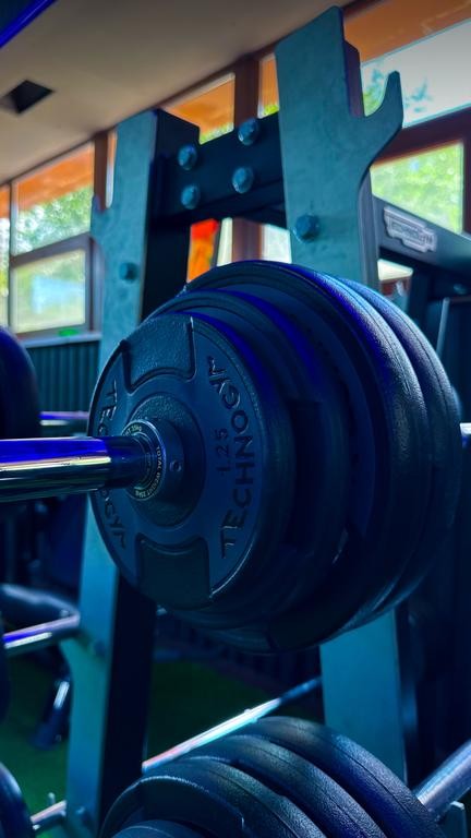 Тренажерный зал “AQONGYM IRON ”