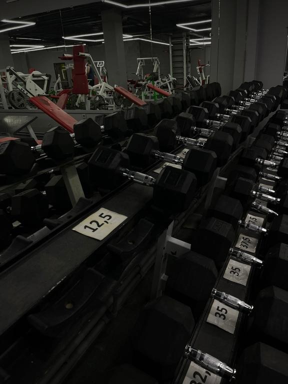 Тренажерный зал “AQONGYM”
